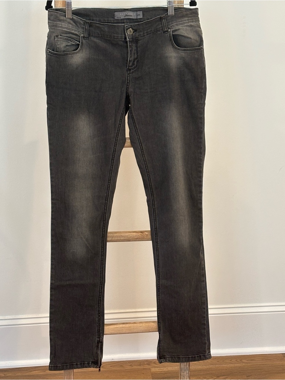 Zara Basic Gray Low Rise Ankle Zip Skinny Jeans 12